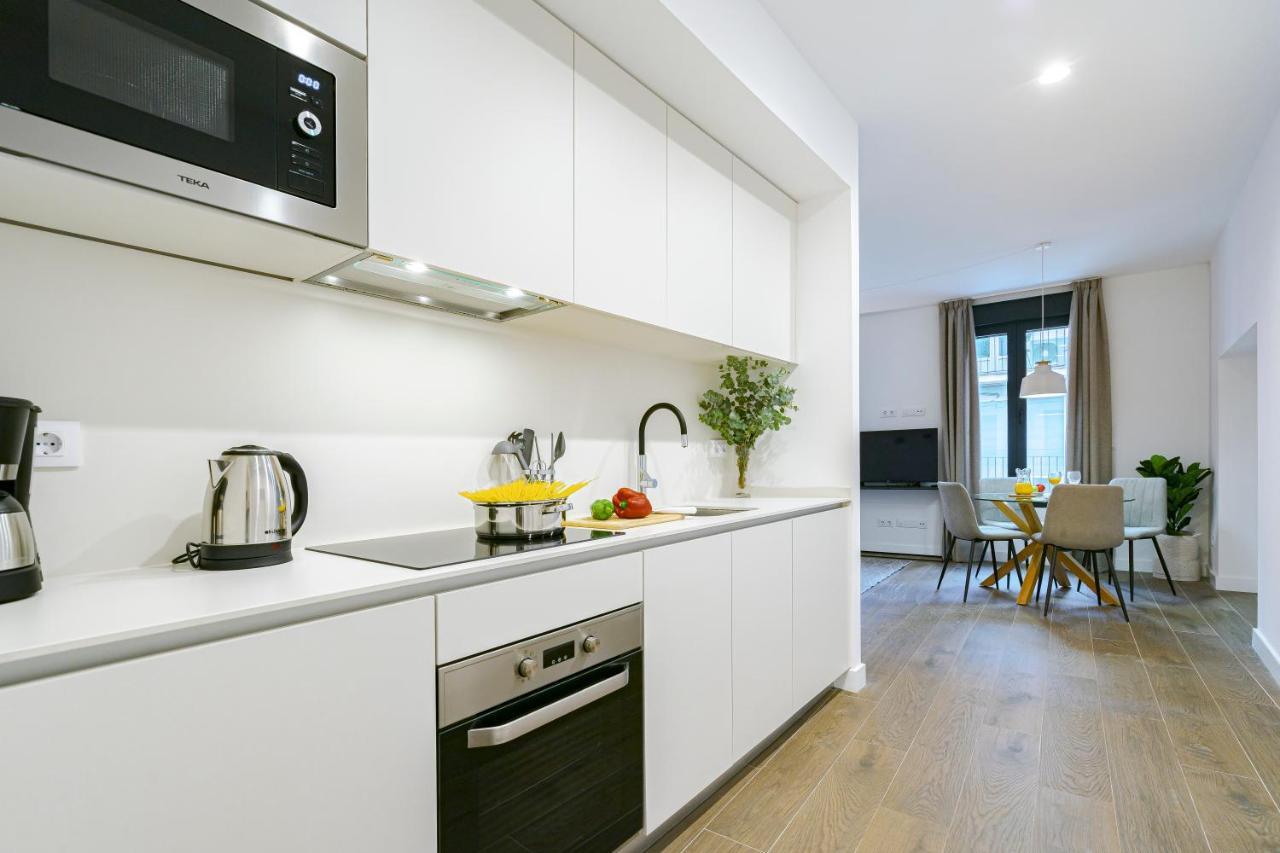 مدريد Feelathome Castilla Apartments المظهر الخارجي الصورة