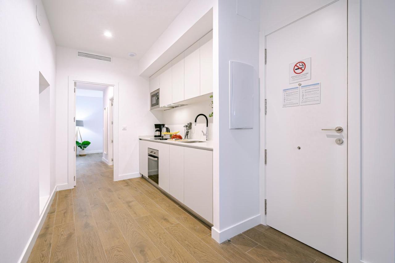 مدريد Feelathome Castilla Apartments المظهر الخارجي الصورة